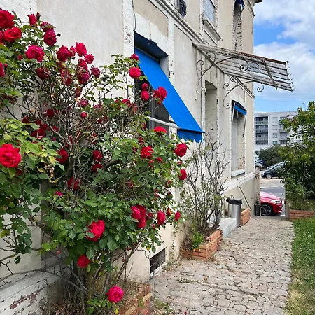 T1 Le Pastel Parking Netflix Wifi Gare Évreux